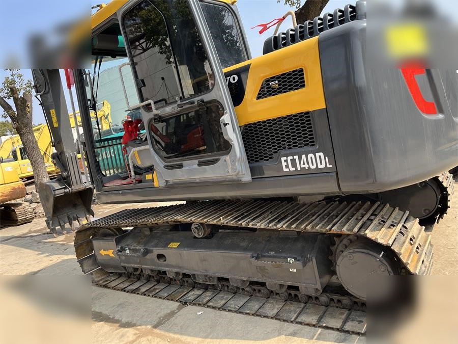 VOLVO EC140DL - Ekskavator perayap: gambar 2 VOLVO EC140DL - Ekskavator perayap: gambar 2