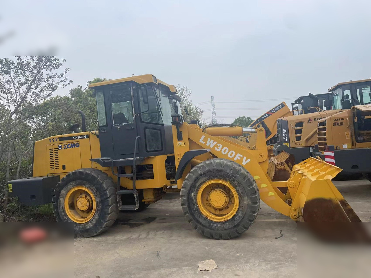 XCMG LW300F - Wheel loader: gambar 1 XCMG LW300F - Wheel loader: gambar 1