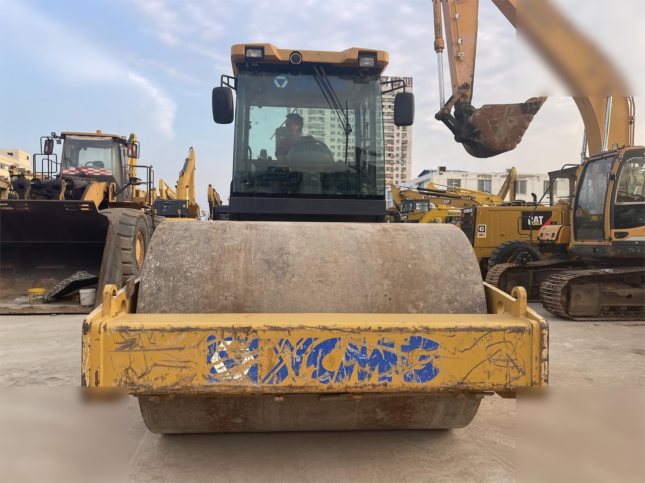 XCMG XS143J - Roller: gambar 2 XCMG XS143J - Roller: gambar 2