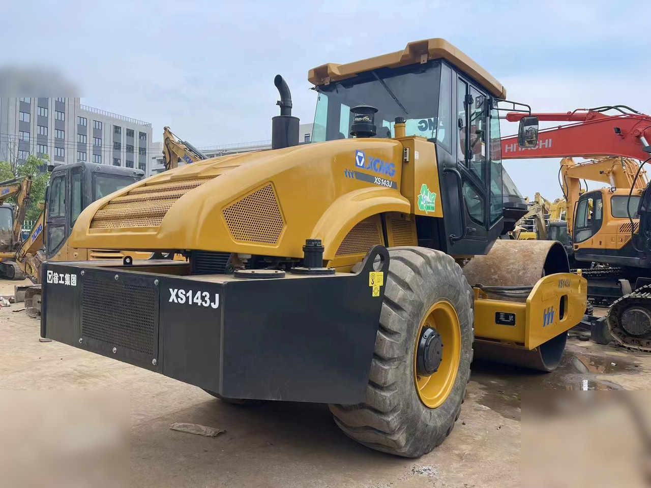XCMG XS143J - Roller: gambar 4 XCMG XS143J - Roller: gambar 4