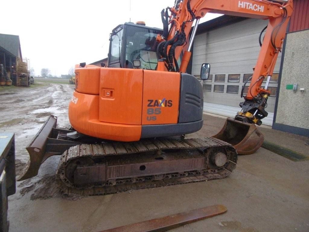 Hitachi 85 US - Ekskavator mini: gambar 4 Hitachi 85 US - Ekskavator mini: gambar 4