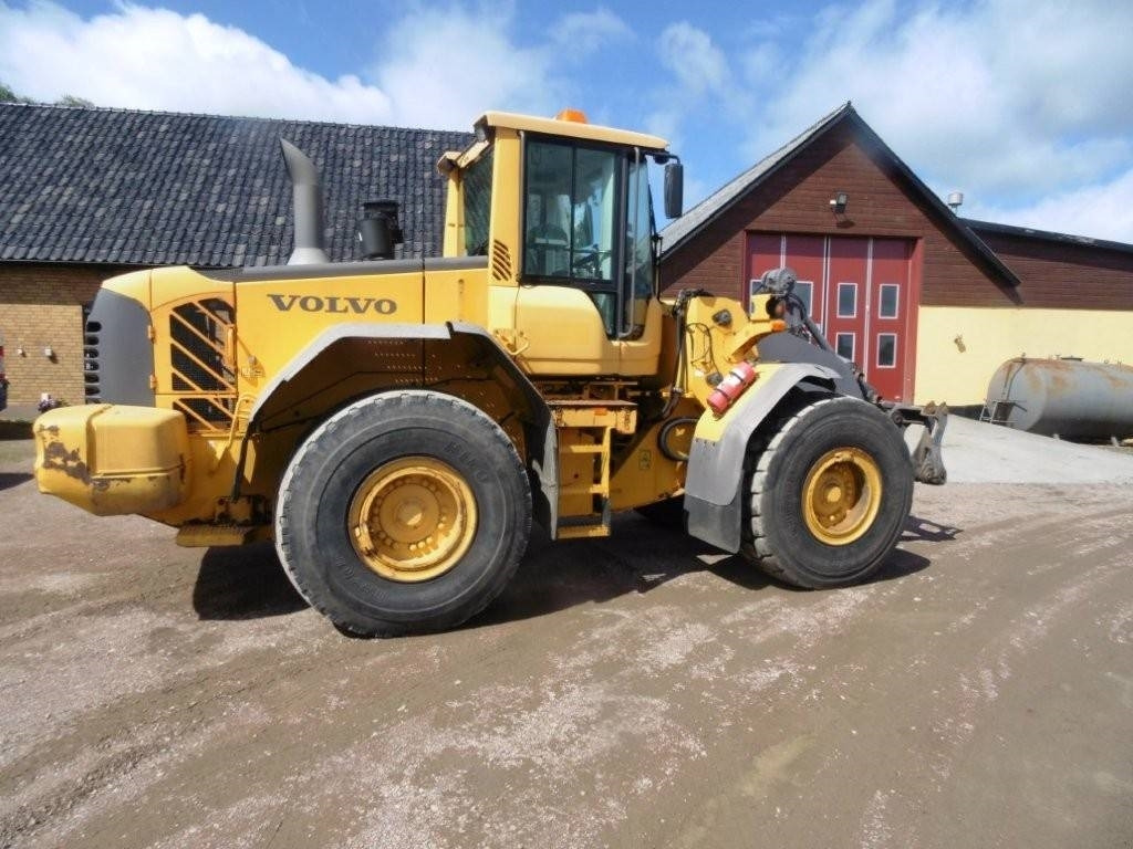 Volvo L 120 F - Wheel loader: gambar 3 Volvo L 120 F - Wheel loader: gambar 3