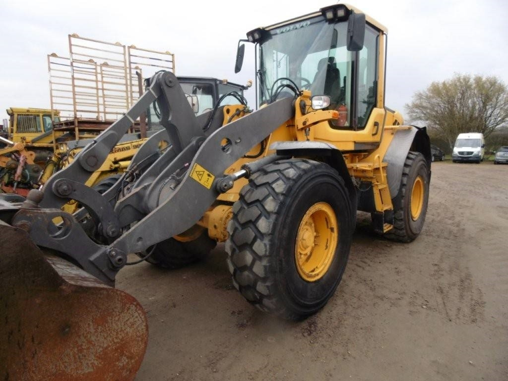 Volvo L 60 F - Wheel loader: gambar 4 Volvo L 60 F - Wheel loader: gambar 4