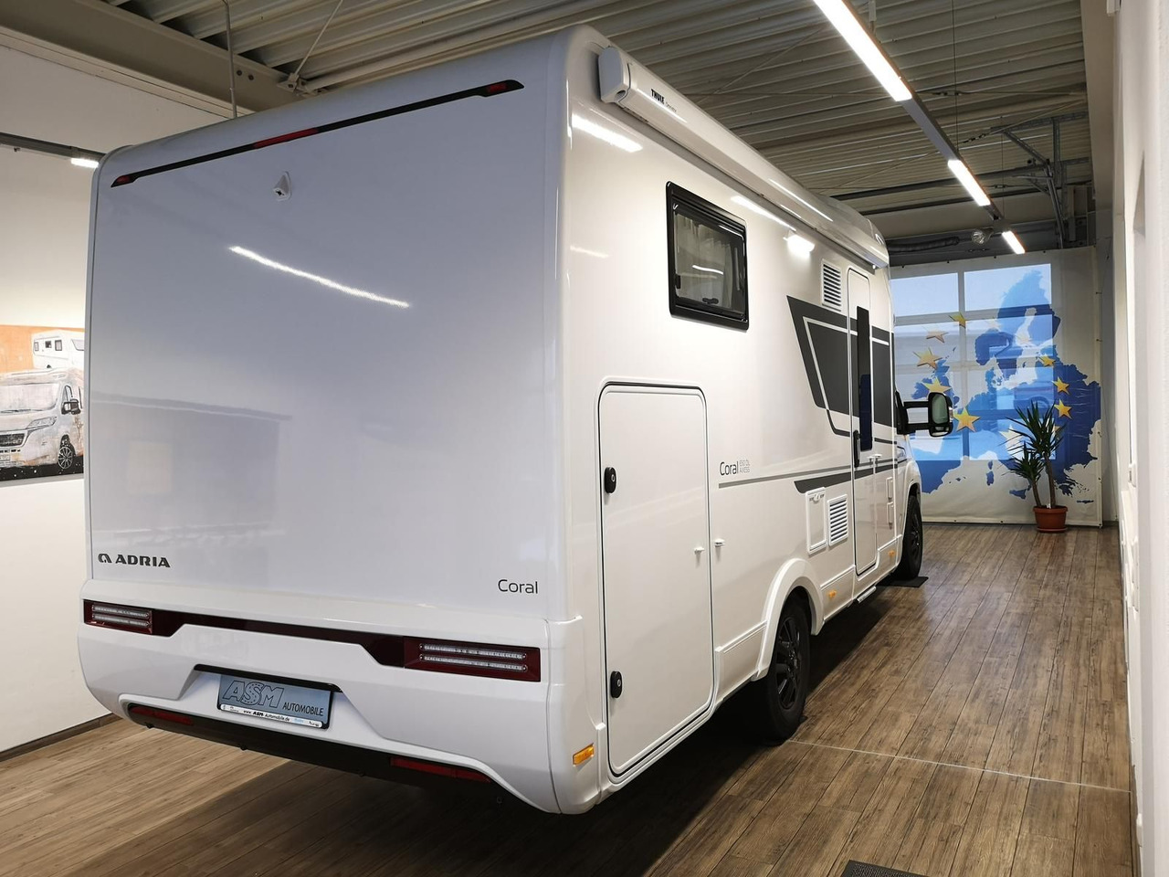 Adria Coral ALL-IN 650 DL*SOLAR*MARKISE*NAVI*SOFORT* - Mobil rumah semi-terintegrasi: gambar 4 Adria Coral ALL-IN 650 DL*SOLAR*MARKISE*NAVI*SOFORT* - Mobil rumah semi-terintegrasi: gambar 4