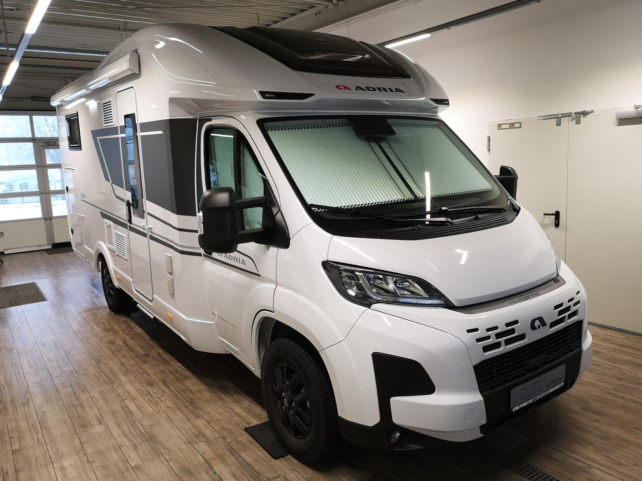 Adria Coral ALL-IN 650 DL*SOLAR*MARKISE*NAVI*SOFORT* - Mobil rumah semi-terintegrasi: gambar 3 Adria Coral ALL-IN 650 DL*SOLAR*MARKISE*NAVI*SOFORT* - Mobil rumah semi-terintegrasi: gambar 3