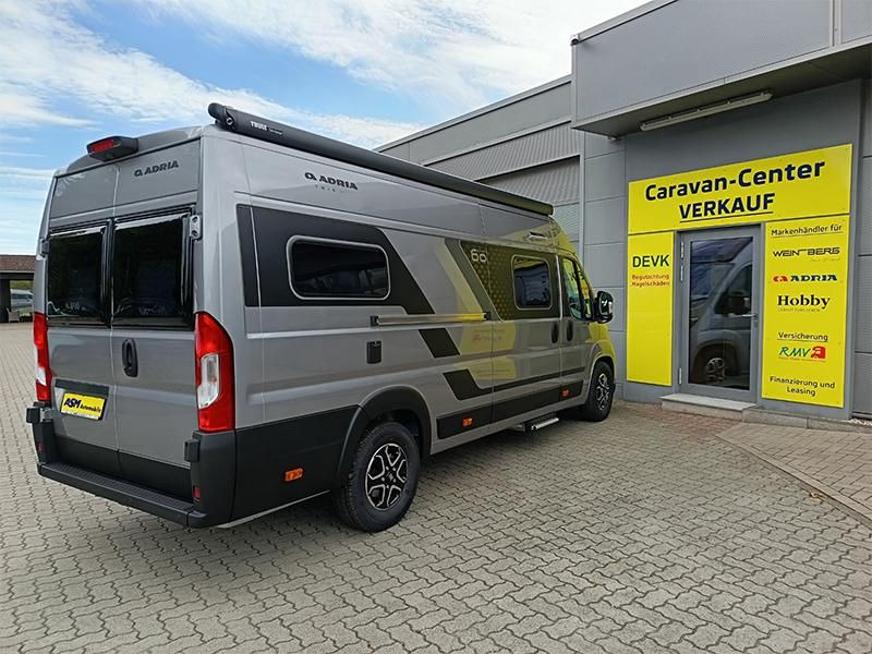 Adria Twin "60Y" 640 SGX 3,5 MAXI*JUBILEE*MARKISE*LED* - Mobil kemping: gambar 4 Adria Twin "60Y" 640 SGX 3,5 MAXI*JUBILEE*MARKISE*LED* - Mobil kemping: gambar 4