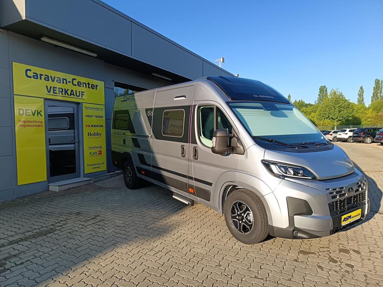 Adria Twin "60Y" 640 SLB*180 PS*4,25t MAXI*COMBI D 6E* - Mobil kemping: gambar 3 Adria Twin "60Y" 640 SLB*180 PS*4,25t MAXI*COMBI D 6E* - Mobil kemping: gambar 3