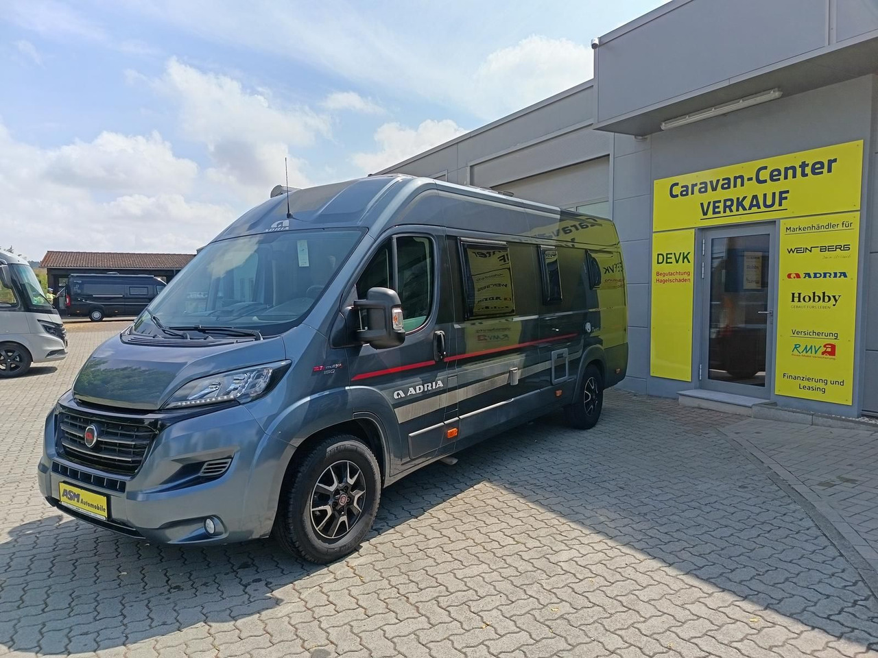 Adria Twin 640SLX Platinum*MARKISE*TV*SAT*FAHRRADTRÄG. - Mobil kemping: gambar 3 Adria Twin 640SLX Platinum*MARKISE*TV*SAT*FAHRRADTRÄG. - Mobil kemping: gambar 3
