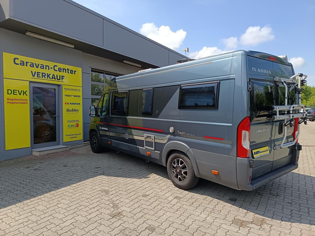 Adria Twin 640SLX Platinum*MARKISE*TV*SAT*FAHRRADTRÄG. - Mobil kemping: gambar 5 Adria Twin 640SLX Platinum*MARKISE*TV*SAT*FAHRRADTRÄG. - Mobil kemping: gambar 5