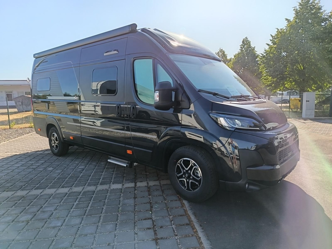 Adria Twin Edition 640 SGX Maxi 132kW*138L KÜHLSCHRANK - Mobil kemping: gambar 3 Adria Twin Edition 640 SGX Maxi 132kW*138L KÜHLSCHRANK - Mobil kemping: gambar 3