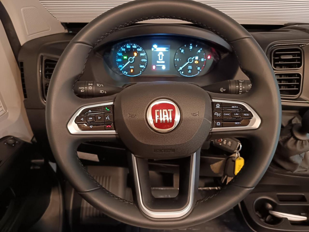 Mobil kemping Clever Celebration 600 MJ 24*KLIMAAUTOMATIK*ACC*SOFORT*: gambar 24 Mobil kemping Clever Celebration 600 MJ 24*KLIMAAUTOMATIK*ACC*SOFORT*: gambar 24