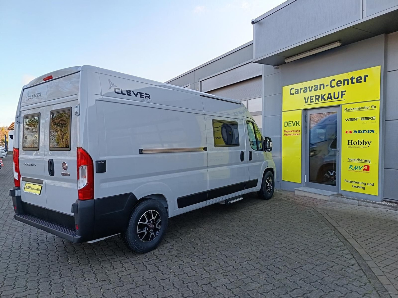 Clever Celebration 600 MJ24*AHK*MARKISE*ACC*R-KAM*RADIO - Mobil kemping: gambar 5 Clever Celebration 600 MJ24*AHK*MARKISE*ACC*R-KAM*RADIO - Mobil kemping: gambar 5