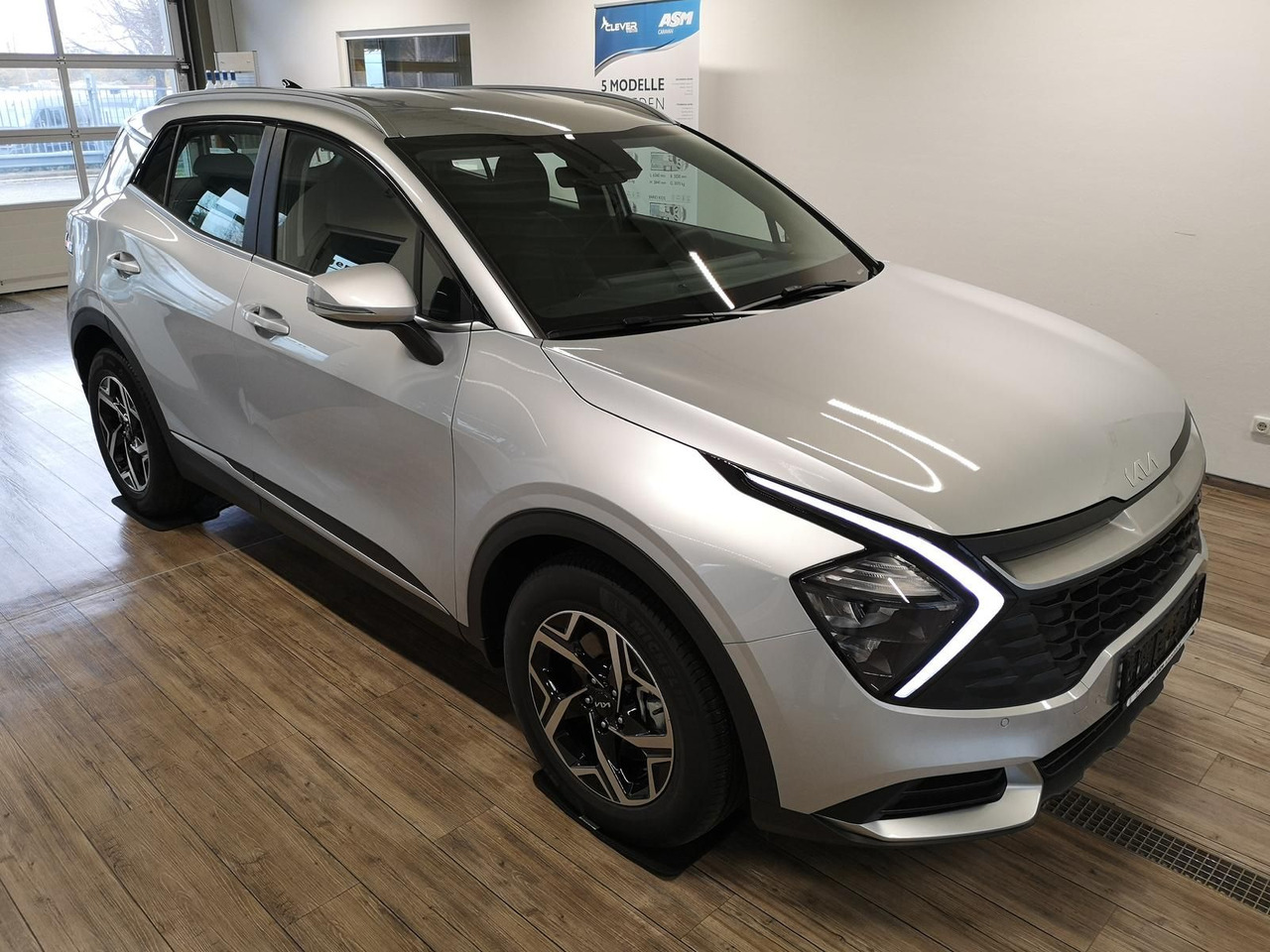 Kia Sportage 1.6 T DCT Urban+LED+R-KAM+NAVI+PDC+SHZ+ - Mobil SUV: gambar 2 Kia Sportage 1.6 T DCT Urban+LED+R-KAM+NAVI+PDC+SHZ+ - Mobil SUV: gambar 2