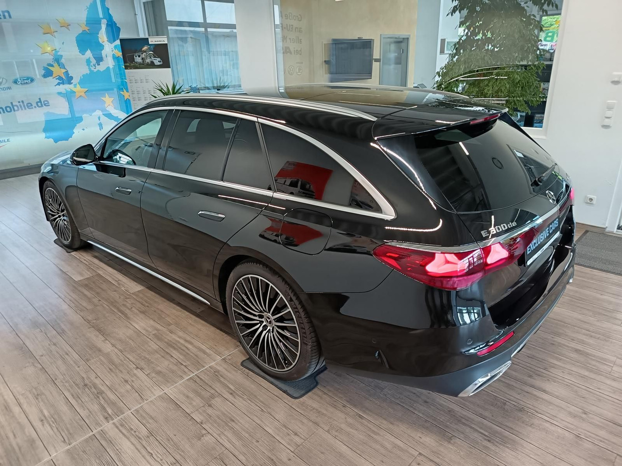 Mercedes-Benz E 300 T de 4M*AMG LINE ADVANCED PLUS*AHK*360°* - Station wagon: gambar 5 Mercedes-Benz E 300 T de 4M*AMG LINE ADVANCED PLUS*AHK*360°* - Station wagon: gambar 5