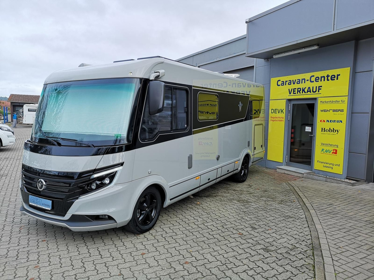 Niesmann + Bischoff iSmove 6.9 E 132 kW+AHK+SOLAR+ALDE+KLIMA+NAVI - Mobil rumah terintegrasi: gambar 2 Niesmann + Bischoff iSmove 6.9 E 132 kW+AHK+SOLAR+ALDE+KLIMA+NAVI - Mobil rumah terintegrasi: gambar 2