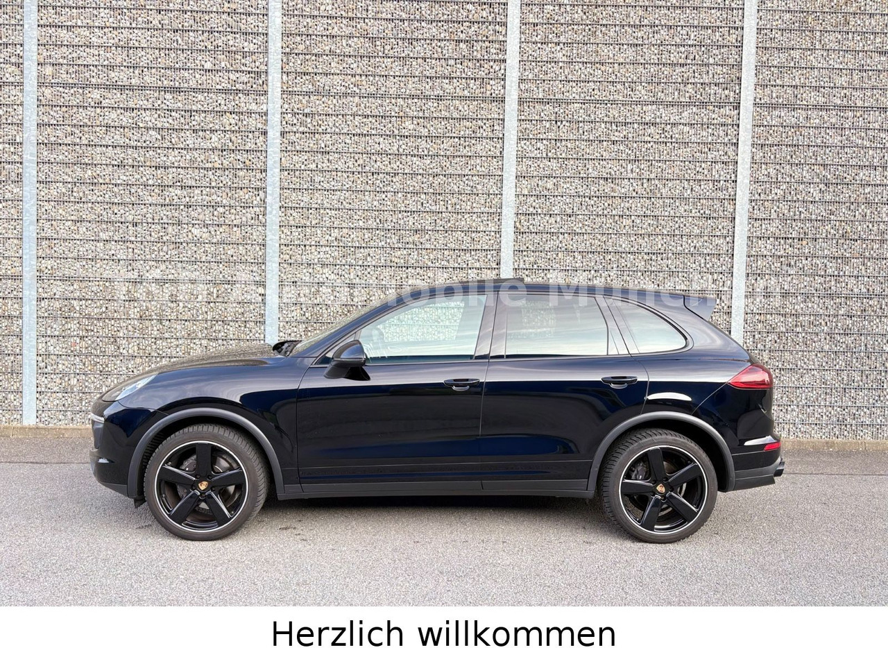 Porsche Cayenne Diesel*Panorama*BOSE*Kamera*PDLS*21Zoll* - Mobil SUV: gambar 2 Porsche Cayenne Diesel*Panorama*BOSE*Kamera*PDLS*21Zoll* - Mobil SUV: gambar 2