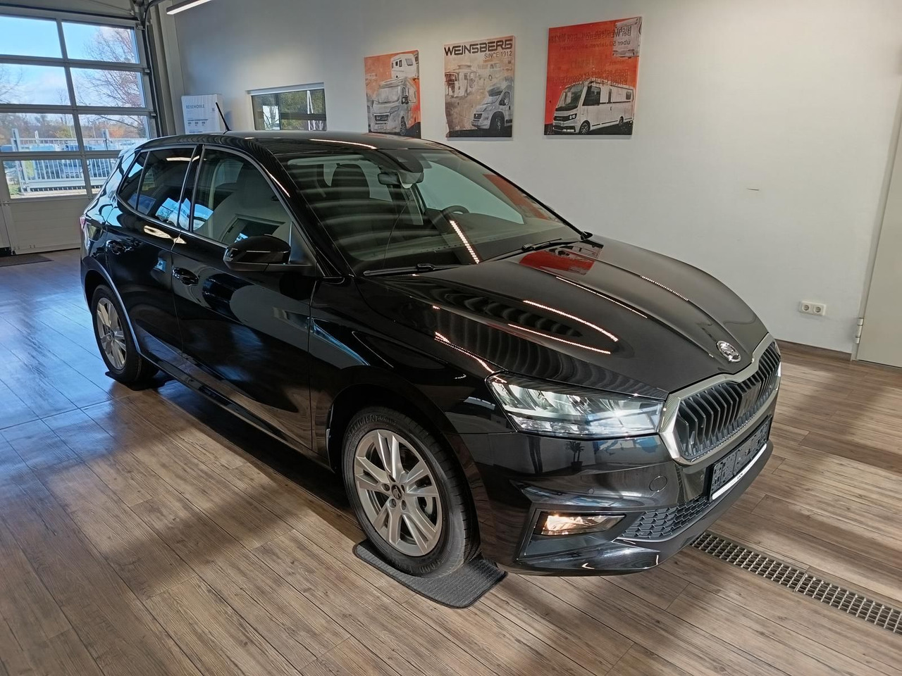 Skoda Fabia 130 Jahre 1,0 TSI*AHK-VORBER.*5J.GARANTIE* - Mobil sedan: gambar 3 Skoda Fabia 130 Jahre 1,0 TSI*AHK-VORBER.*5J.GARANTIE* - Mobil sedan: gambar 3