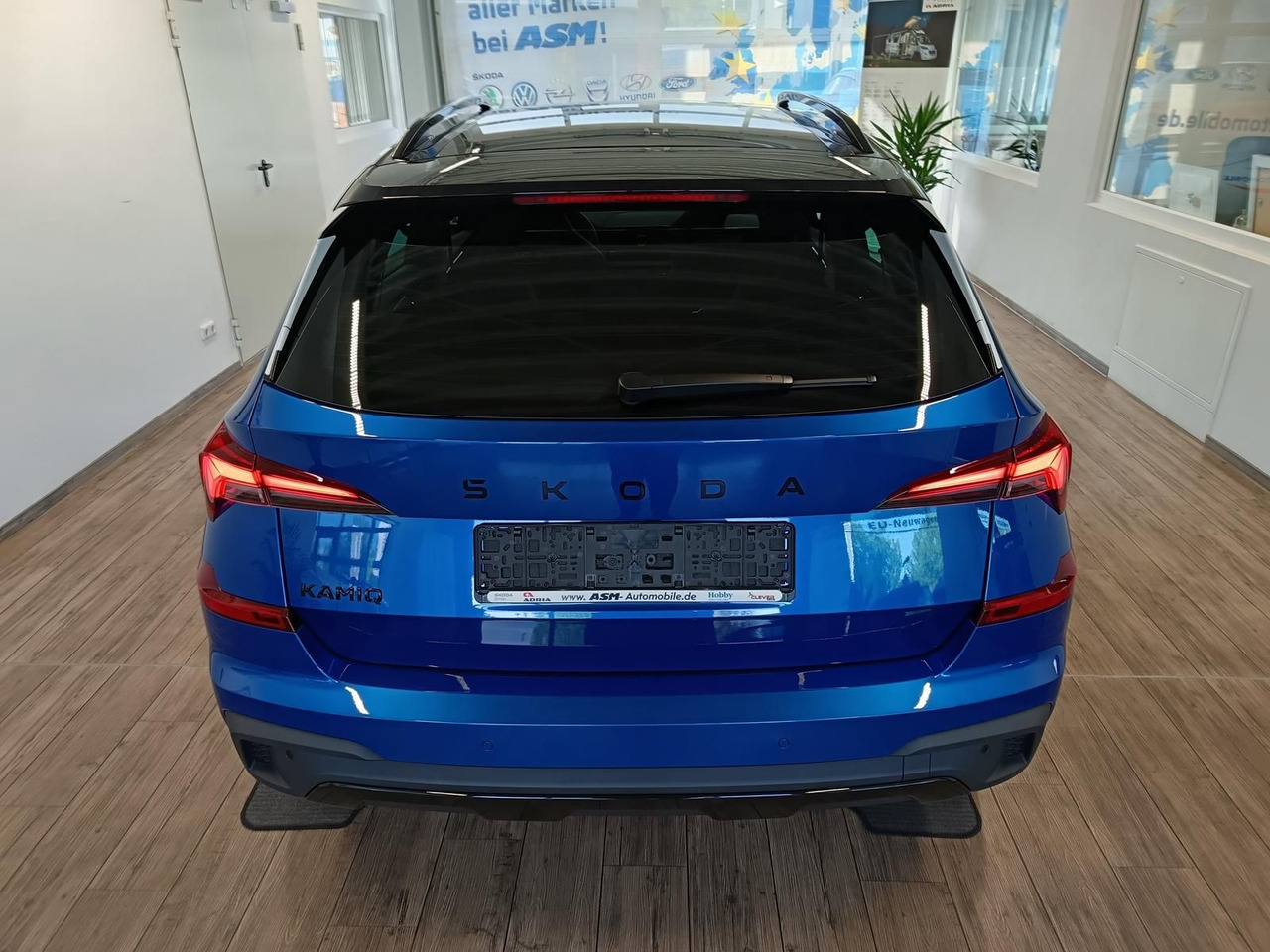Skoda Kamiq Monte Carlo 1,5 TSI DSG*PANO*AHK*5J.GARANT - Mobil SUV: gambar 5 Skoda Kamiq Monte Carlo 1,5 TSI DSG*PANO*AHK*5J.GARANT - Mobil SUV: gambar 5