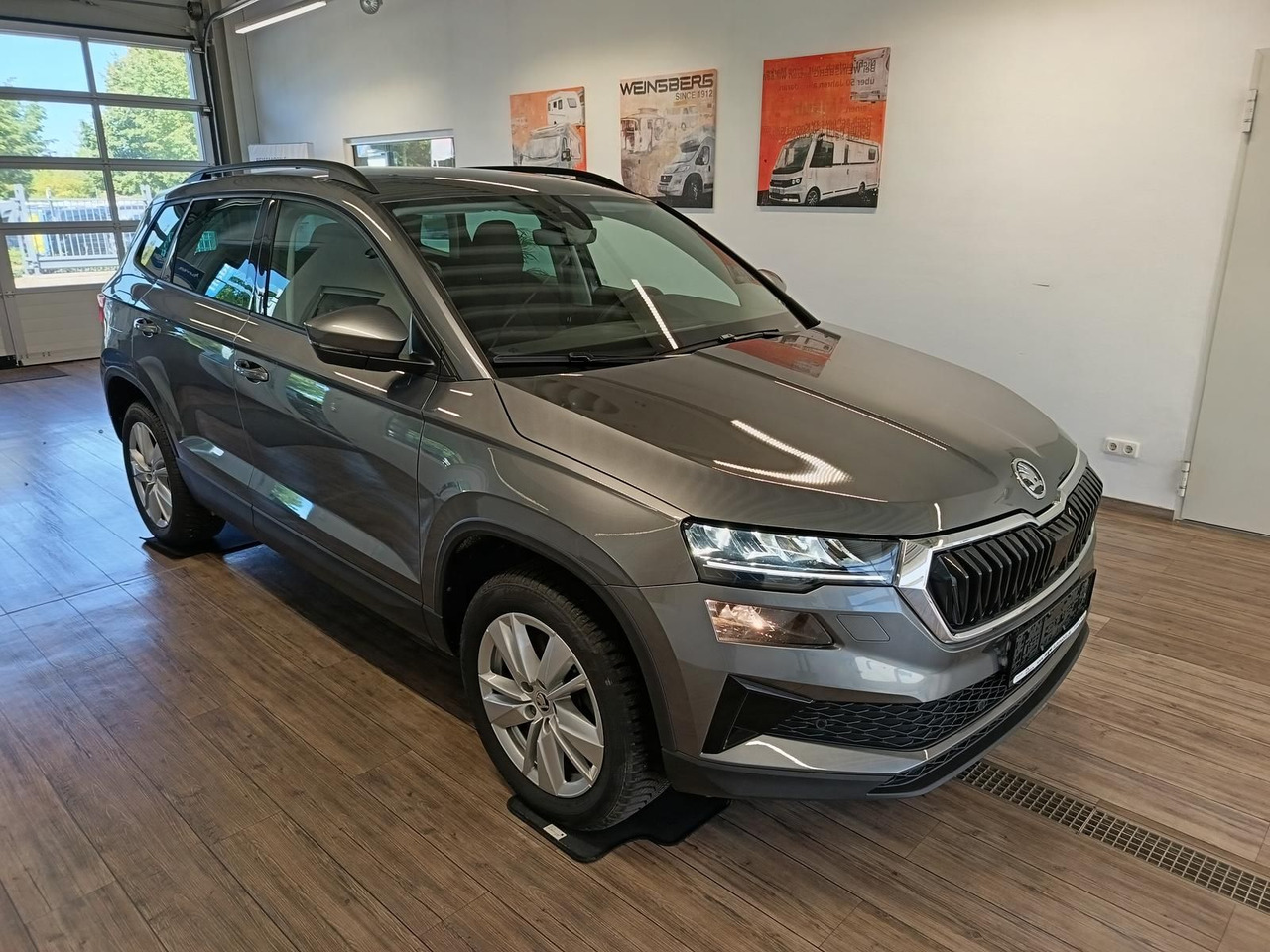 Skoda Karoq Selection 1.5 TSI DSG*NAVI*ACC*AHK-VORBER* - Mobil SUV: gambar 3 Skoda Karoq Selection 1.5 TSI DSG*NAVI*ACC*AHK-VORBER* - Mobil SUV: gambar 3