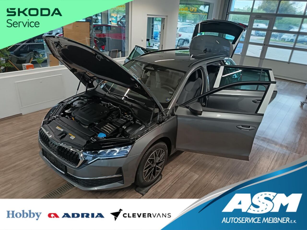 Skoda Octavia Combi Balance2,0TDI DSG*AHK*NAVI*DCC*ACC - Station wagon: gambar 1 Skoda Octavia Combi Balance2,0TDI DSG*AHK*NAVI*DCC*ACC - Station wagon: gambar 1