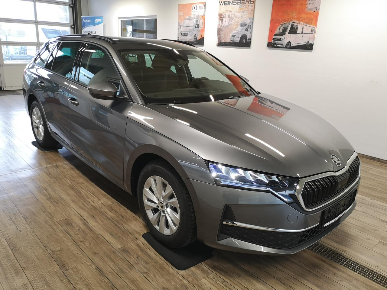 Skoda Octavia Combi Selection DSG*R-KAM*LED*DAB*2xPDC* - Station wagon: gambar 2 Skoda Octavia Combi Selection DSG*R-KAM*LED*DAB*2xPDC* - Station wagon: gambar 2
