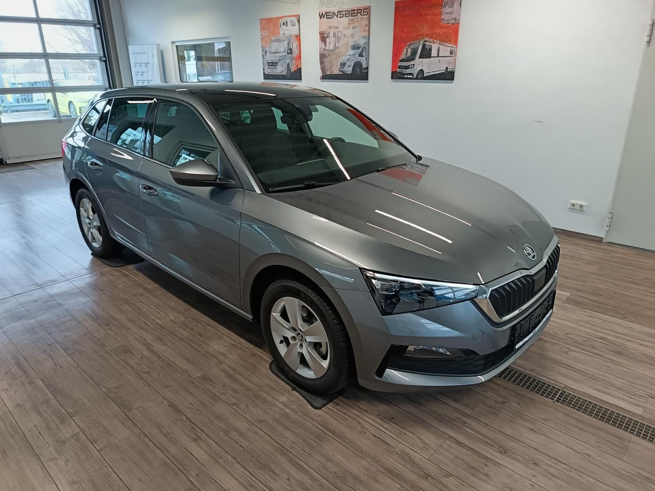 Skoda Scala Style 1,5 TSI DSG*PANO*LED*DAB*ALLWETTER* - Mobil sedan: gambar 3 Skoda Scala Style 1,5 TSI DSG*PANO*LED*DAB*ALLWETTER* - Mobil sedan: gambar 3