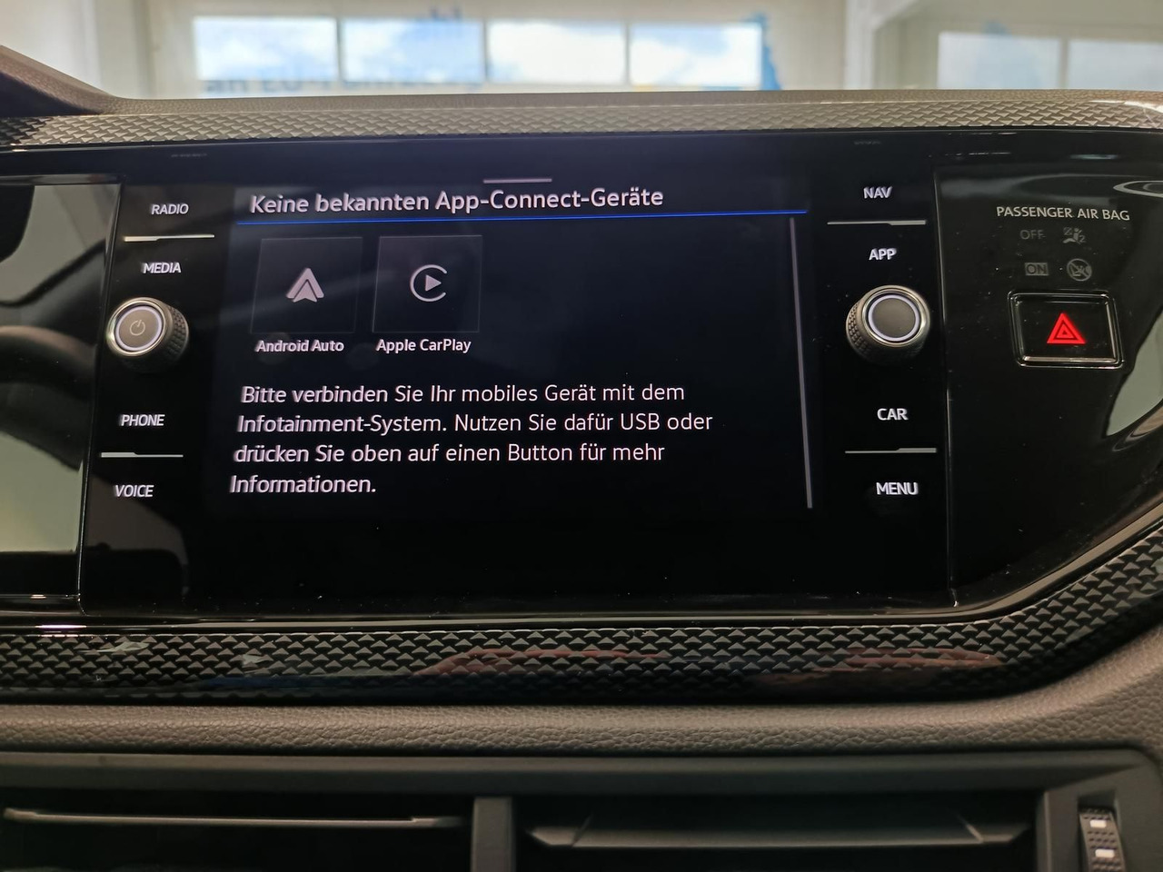 Mobil Volkswagen Polo Life 1.0 TSI 70kW DSG*LED*ACC*R-KAM*DAB*PDC: gambar 12