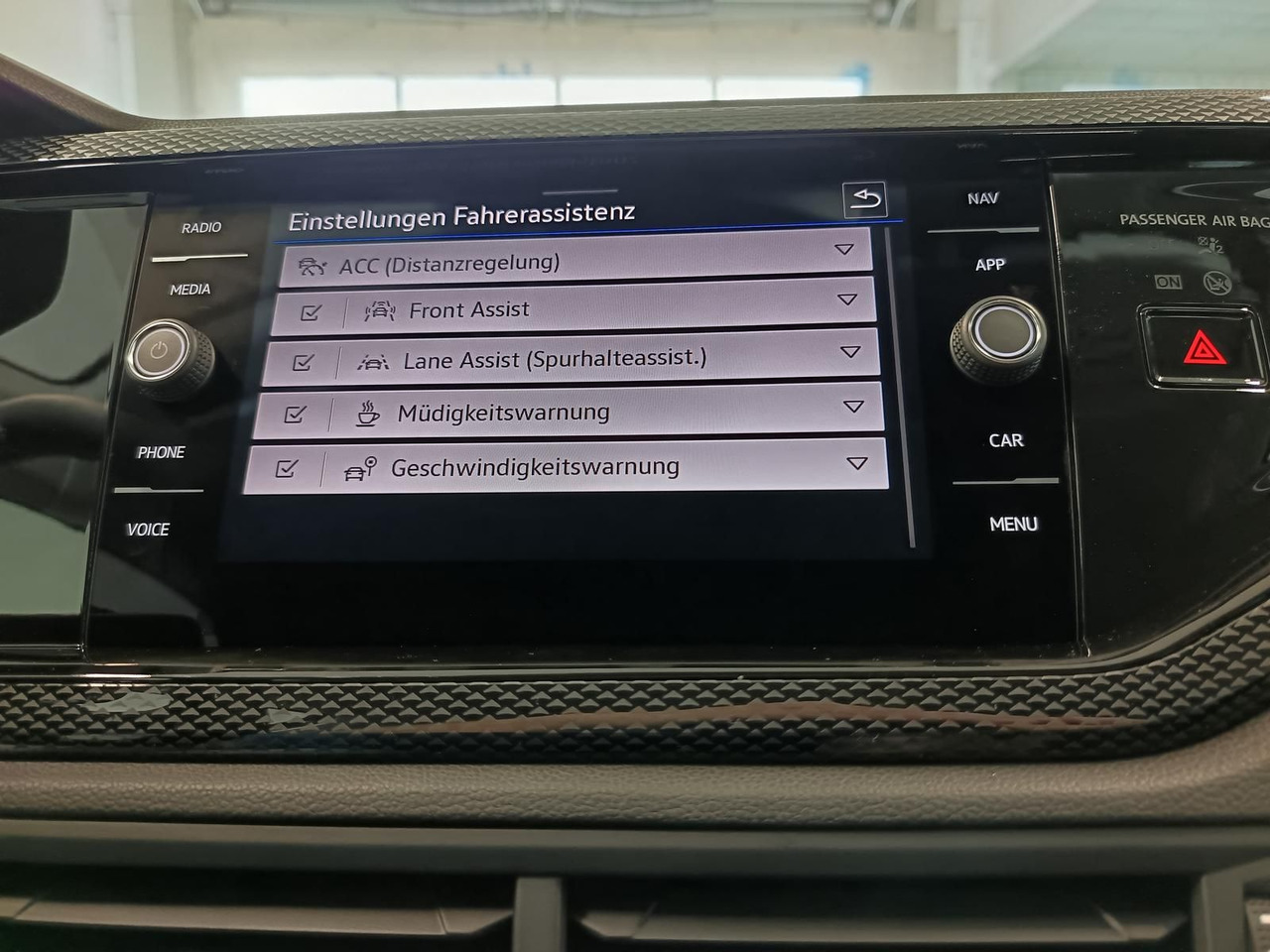 Mobil Volkswagen Polo Life 1.0 TSI 70kW DSG*LED*ACC*R-KAM*DAB*PDC: gambar 14