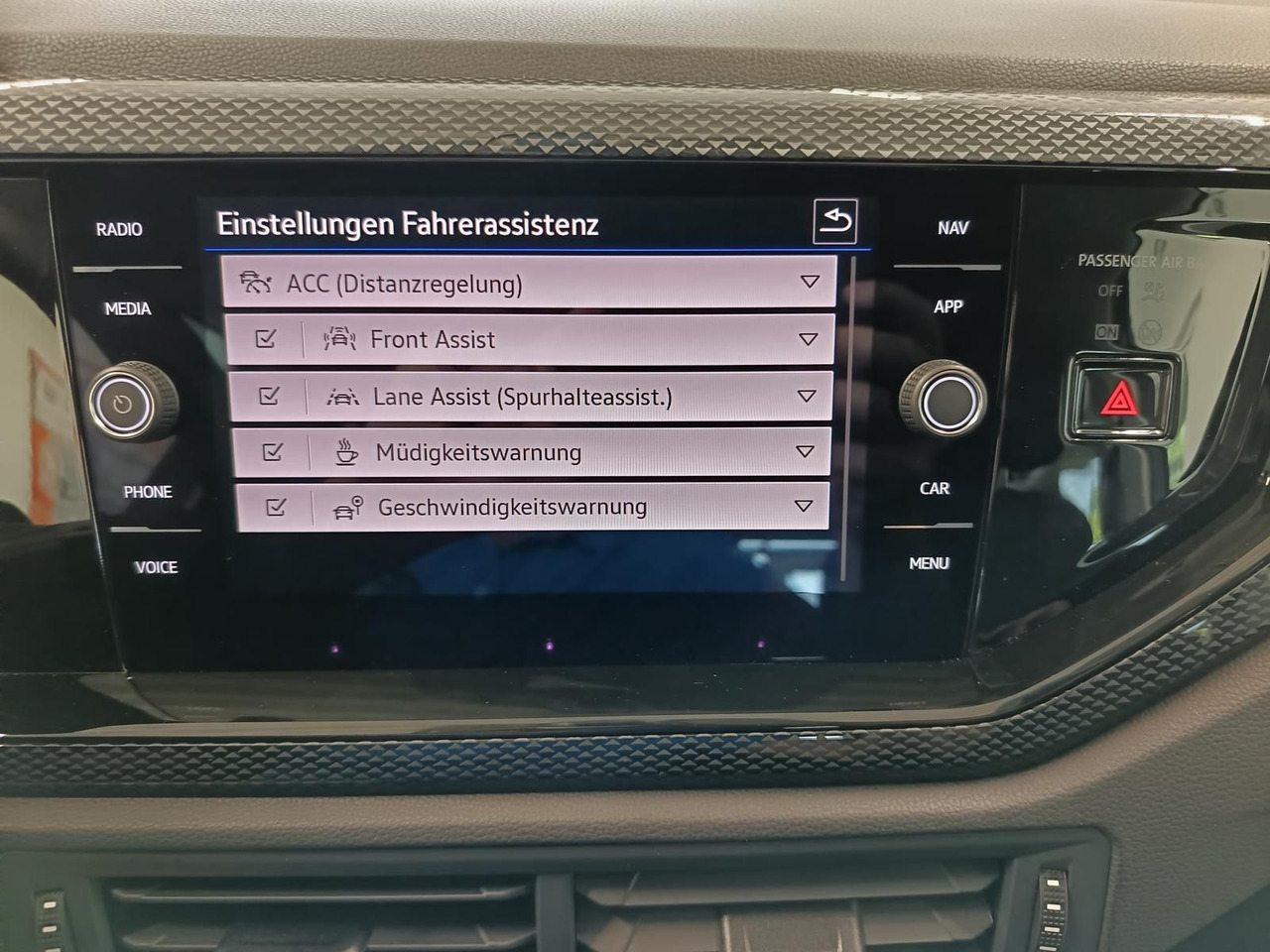Mobil Volkswagen Polo Life 1.0 TSI 70kW DSG*LED*ACC*R-KAM*DAB*PDC: gambar 14