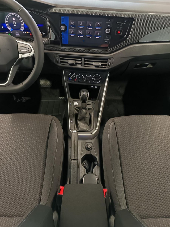 Mobil Volkswagen Polo Life 1.0 TSI 70kW DSG*LED*ACC*R-KAM*DAB*PDC: gambar 10