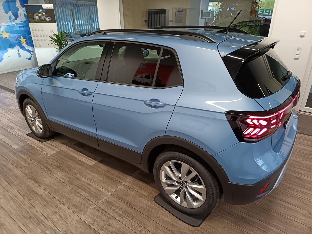 Volkswagen T-Cross Life 1.5 TSI DSG*AHK*MATRIX LED*ACC*SHZ* - Mobil SUV: gambar 4 Volkswagen T-Cross Life 1.5 TSI DSG*AHK*MATRIX LED*ACC*SHZ* - Mobil SUV: gambar 4