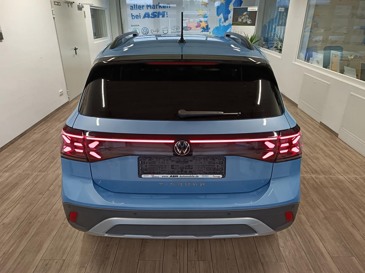 Volkswagen T-Cross Life 1.5 TSI DSG*AHK*MATRIX LED*ACC*SHZ* - Mobil SUV: gambar 5 Volkswagen T-Cross Life 1.5 TSI DSG*AHK*MATRIX LED*ACC*SHZ* - Mobil SUV: gambar 5