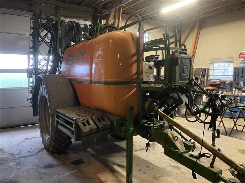 Amazone UG 3000 Nova 28m - Penyemprot tertinggal: gambar 2 Amazone UG 3000 Nova 28m - Penyemprot tertinggal: gambar 2