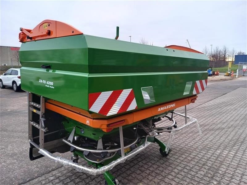 Amazone ZA-TS 4200 Hydro med Argus og WindControl - Penyebar pupuk: gambar 3 Amazone ZA-TS 4200 Hydro med Argus og WindControl - Penyebar pupuk: gambar 3