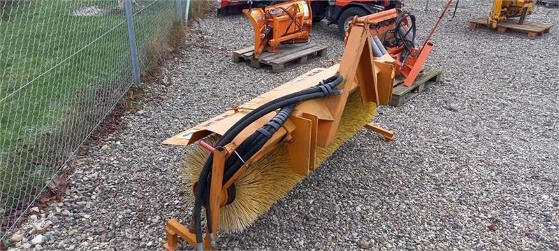 FM 180Cm Hydraulisk træk. - Sapu: gambar 5 FM 180Cm Hydraulisk træk. - Sapu: gambar 5