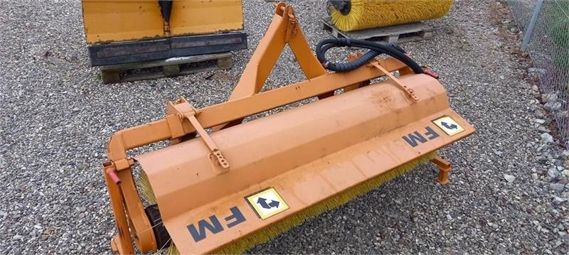 FM 180Cm Hydraulisk træk. - Sapu: gambar 2 FM 180Cm Hydraulisk træk. - Sapu: gambar 2