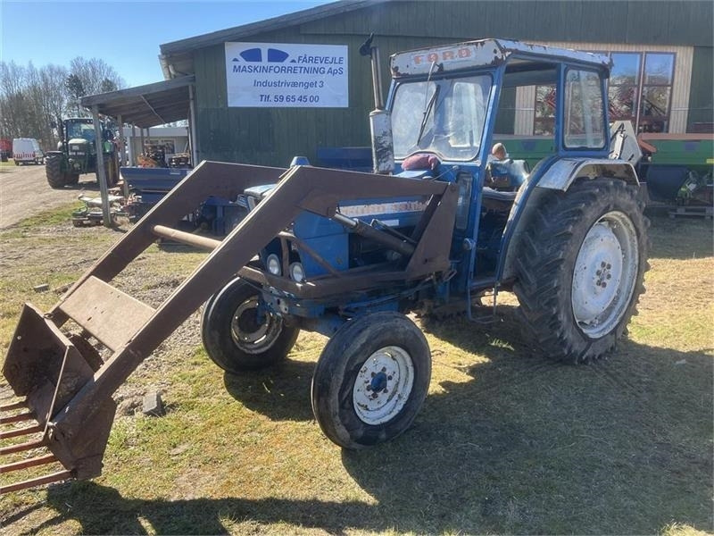 Ford 4000 Med frontlæsser - Traktor: gambar 1 Ford 4000 Med frontlæsser - Traktor: gambar 1