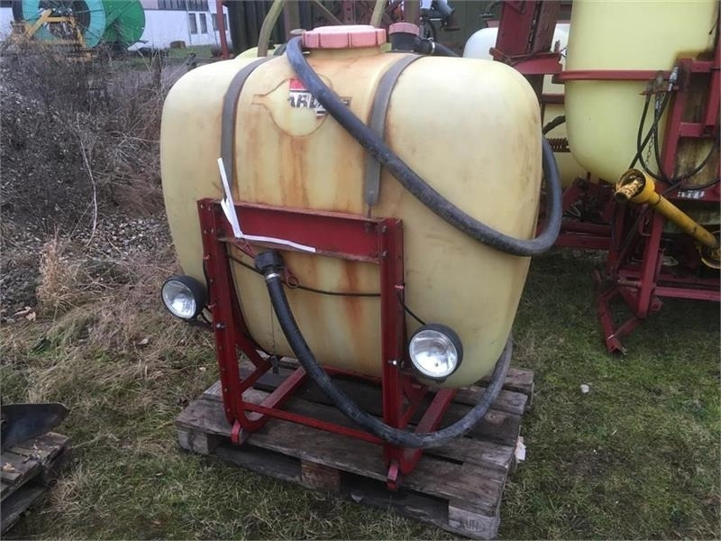 Hardi LHY 1000 / 16/361 Incl. fronttank - Penyemprot tertinggal: gambar 5 Hardi LHY 1000 / 16/361 Incl. fronttank - Penyemprot tertinggal: gambar 5