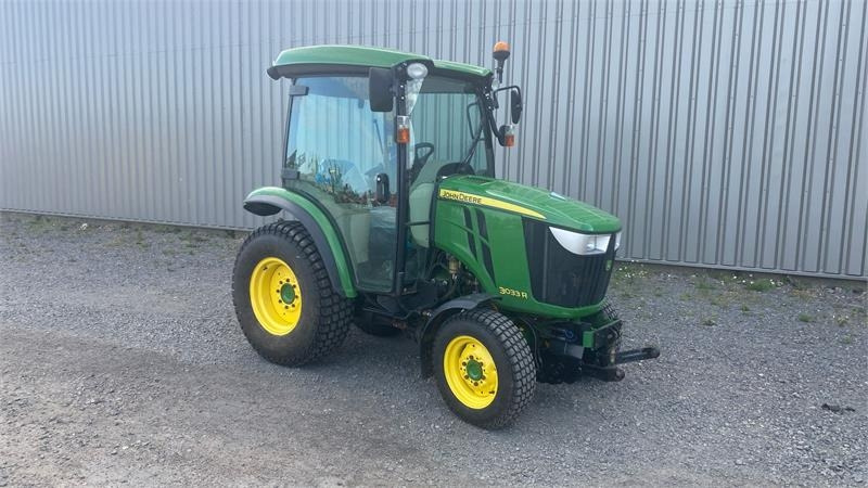 John Deere 3033 R - Traktor: gambar 2 John Deere 3033 R - Traktor: gambar 2