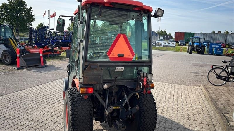 Kubota B2530 HST B2530 - Traktor kota: gambar 2 Kubota B2530 HST B2530 - Traktor kota: gambar 2