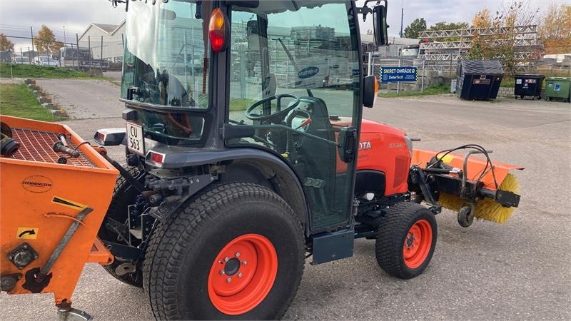 Kubota ST341 inkl. 150 cm kost og udlægger - Traktor kota: gambar 5 Kubota ST341 inkl. 150 cm kost og udlægger - Traktor kota: gambar 5