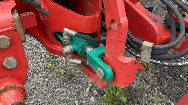 Kverneland EG 100-300-28 - Bajak: gambar 3 Kverneland EG 100-300-28 - Bajak: gambar 3