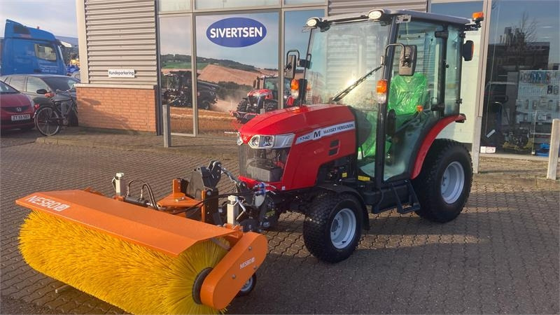 Massey Ferguson 1740 HC Frontlift/pto og 150 cm fejemaskine - Traktor kota: gambar 1 Massey Ferguson 1740 HC Frontlift/pto og 150 cm fejemaskine - Traktor kota: gambar 1