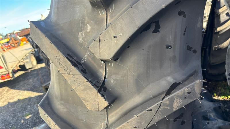 Mitas 420/85R38 & 340/85R28  - Ban untuk Kendaraan Kota/ Khusus: gambar 4 Mitas 420/85R38 & 340/85R28  - Ban untuk Kendaraan Kota/ Khusus: gambar 4