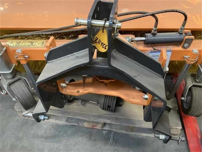 Nesbo FM 1500 P 1000H PTO - 3 pkt. 1 - Sapu: gambar 4 Nesbo FM 1500 P 1000H PTO - 3 pkt. 1 - Sapu: gambar 4