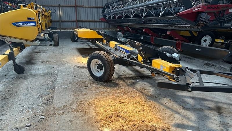 New Holland 4 hjulet skærebordsvogn - Trailer pertanian: gambar 1 New Holland 4 hjulet skærebordsvogn - Trailer pertanian: gambar 1