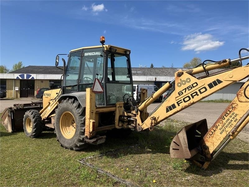 New Holland 675D - Backhoe loader: gambar 3 New Holland 675D - Backhoe loader: gambar 3
