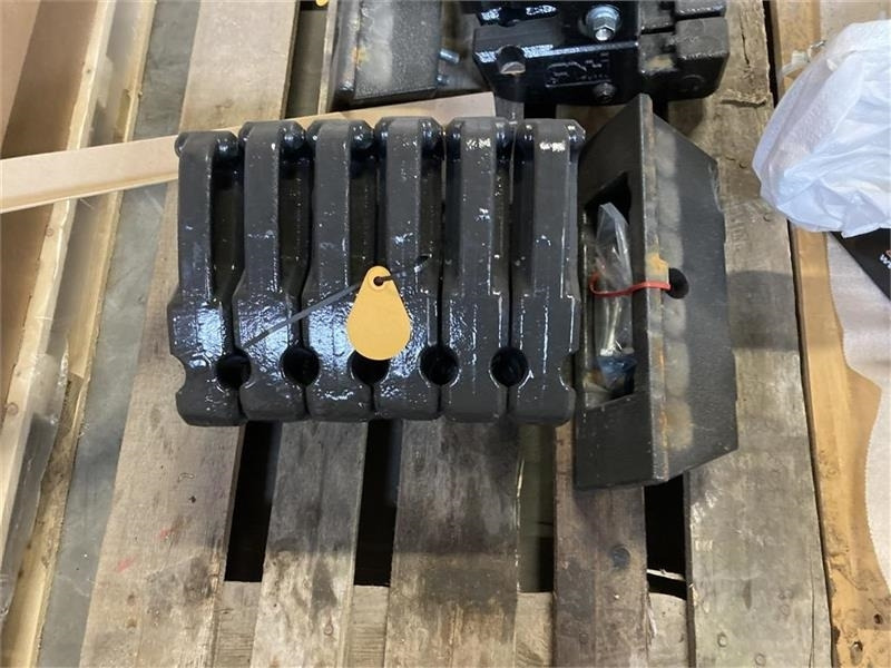 New Holland Boomer til 35-40-50-55 - Counterweight: gambar 4 New Holland Boomer til 35-40-50-55 - Counterweight: gambar 4