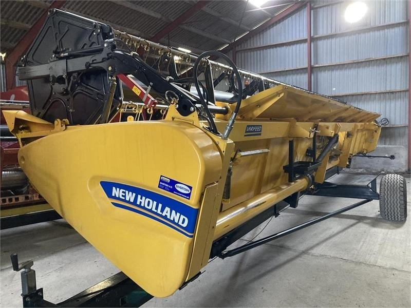 Pemanen gabungan New Holland CR9090 35 fod VF bord og 4wd mm.: gambar 8