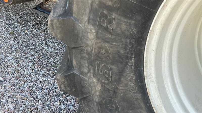 New Holland CX 8080 SLH med 30 fods Varifeed - Pemanen gabungan: gambar 5 New Holland CX 8080 SLH med 30 fods Varifeed - Pemanen gabungan: gambar 5